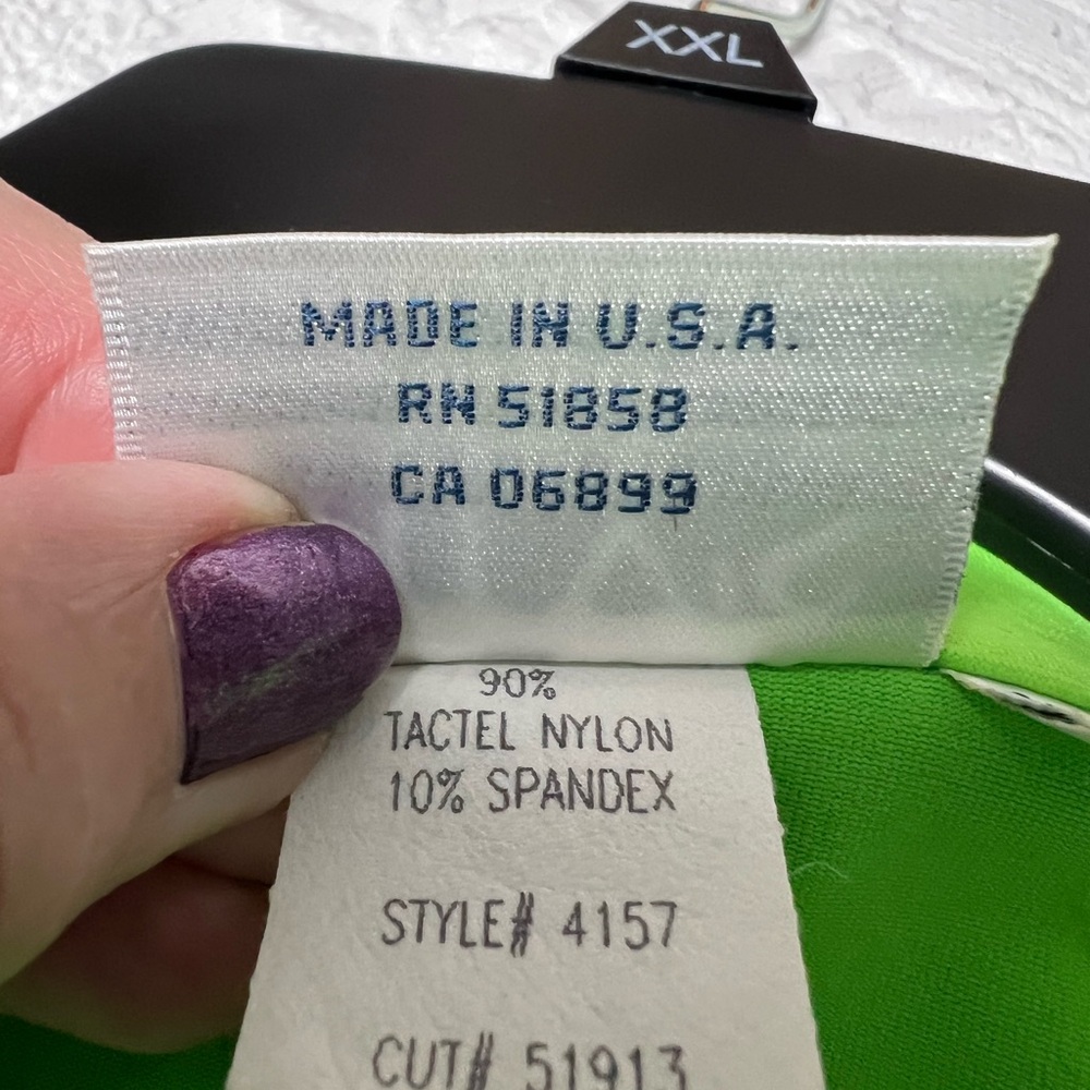 Lily's Bright Green Short Sleeve Top - Picture 5 of 7